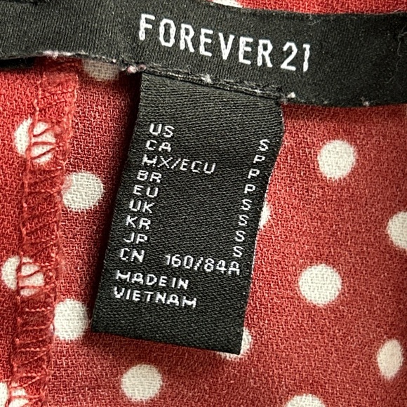 Forever 21 Women’s Small Polka Dot V Neck Blouse‎ Roll Tab Sleeve Classic Dainty - Picture 10 of 14